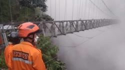 Jembatan Gladak Perak Tertutup Abu Semeru, Jalur Malang-Lumajang Masih Terputus