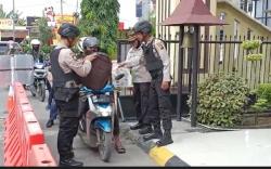 Polrestabes Palembang Perketat Penjagaan Mako dan Asrama usai Bom Meledak di Polsek Astana Anyar<