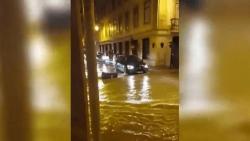 Hujan Deras Picu Banjir di Ibu Kota, Seorang Nenek Tewas di Ruang Bawah Tanah