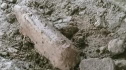 Kuli Bangunan di Medan Syok Temukan Benda Diduga Mortir saat Gali Fondasi Rumah