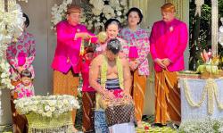  Kaesang dan Erina Ikuti Upacara Adat Siraman, Begini Maknanya