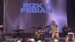 Haru, Rizky Febian Kenang Mendiang Ibunda di Panggung WMM Fest 2022