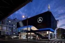 Mercedes-Benz Bangun Showroom Khusus Mobil Listrik Pertama