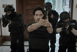 Menegangkan! Polisi Gagal Bekukan Bos Mafia, Saksikan Kisahnya di Vision+ Originals 12 Hari Episode 11