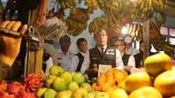 Cek Harga Kebutuhan Pokok di Pasar Atas Baru Cimahi, Gubernur Jabar Temukan Ini<