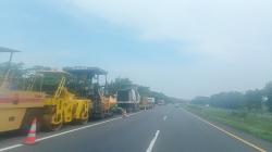 Sambut Libur Nataru, Beberapa Titik Ruas Jalan Tol Cipali Diperbaiki
