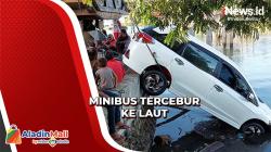 Hendak Nobar Semifinal Piala Dunia, Minibus Warga Baubau Tercebur ke Laut