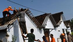Rumah Warga Sidomulyo Madiun Rusak Diterjang Angin Puting Beliung