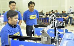 Robot Catur Kampus Udinus Kembali Buktikan Kecanggihannya, Kalahkan GM Novendra 2 Kali