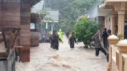 Ringankan Beban Korban Banjir di Natuna, Sowan Salurkan Makanan Cepat Saji<
