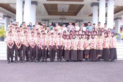 Wakili Bupati Rejang Lebong, Sekda Resmi Lepas Kontingen Kwarcab 0702 RL 