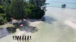 Kaleidoskop 2022 : Viral 100 Pulau di Maluku Dilelang  Situs Asing hingga TNI Tancapkan Merah Putih