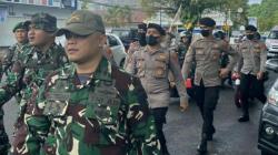 Makin Kompak, TNI dan Polri di Manado Jalan Sehat Bersama