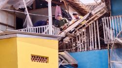 Rumah Rusak akibat Angin Puting Beliung di Malangbong Garut Bertambah, Warga Butuh Terpal<