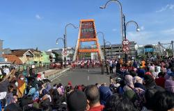 Ribuan Warga Surabaya Padati Pemecahan Rekor Tari Remo Massal di Beberapa Titik 