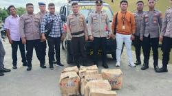 Operasi Pekat 2022, Polisi Amankan Ratusan Liter Minol Cap Tikus di Pelabuhan Melonguane