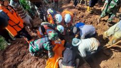 Korban Longsor Sindulang Cimanggung Sumedang Ditemukan Meninggal