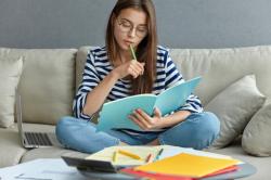 5 Contoh Teks Iklan, Lengkap dengan Pengertian, Struktur, dan Ciri-cirinya