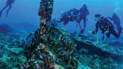 Wisata Sejarah Peninggalan PD II, Menyelam Nikmati Keindahan Alam Bawah Laut Papua