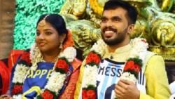 Gila Bola, Sepasang Pengantin Ini Pakai Jersey Favorit saat Pernikahan