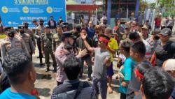 Akibat Kelangkaan BBM, Aliansi Sopir Geruduk Depo Pertamina Sintang Gelar Unjuk Rasa