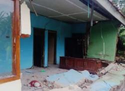 Gempa Kuningan akibatkan Rumah Warga Ambruk, Ini Kata BPBD<