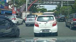 Jelang Libur Nataru, Sejumlah Ruas Jalan di Kota Bandung Mulai Macet<