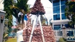Unik, Pohon Natal di Gereja Katedral Purwokerto Ini Terbuat dari Serabut Kelapa Bekas<