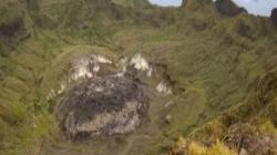 Gunung Awu di Sulut Bentuk Kubah Lava Sumbat Puncak Kawah, Pertanda Apa?
