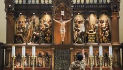 Suasana Gereja Katedral Jelang Perayaan Natal 2022