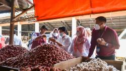 Stok Pangan di NTB Aman, Harga Telur dan Bawang Stabil Jelang Nataru<