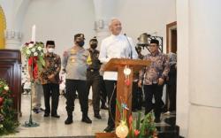 Ganjar Tinjau Misa Natal di Gereja Katedral Semarang, Pastikan Jemaat Beribadah dengan Nyaman