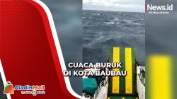 Pelayaran Kapal Feri di Pelabuhan Baubau Dihentikan Sementara Imbas Cuaca Buruk