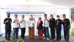 Salurkan Bantuan TJSL di Bandung, Perhutani Dukung Program Desa Sejahtera BUMN <