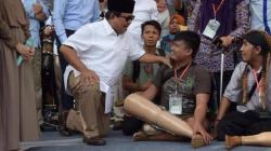 Penyandang Disabilitas Asal Jambi Bersyukur Dapat Bantuan Kaki Palsu dari Prabowo<