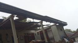 Diterjang Angin Kencang, Puluhan Rumah di Pamekasan Porak-poranda