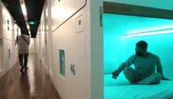 Menginap di Hotel Kapsul, Cocok untuk Wisatawan Backpacker