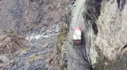 Ini Jalan Paling Berbahaya di Dunia, Jalur Kuburan Korakoram Banyak Mayat Terlihat di Jurang