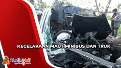 Penumpang Tewas dalam Kecelakaan Minibus dan Truk di Palembang<