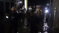 Kali Jompo Meluap, Rumah Bupati Jember Hendy Siswanto Terendam Banjir 2 Meter