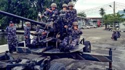 Begini saat Prajurit Marinir Adang Pesawat Musuh Gunakan Meriam 37 MM