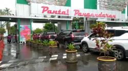 Jelang Pergantian Tahun, Objek Wisata Pantai Pangandaran Diserbu Wisatawan