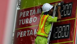 Harga Pertamax Turun Jadi Rp 12.800 Per Liter, Begini Suasana SPBU
