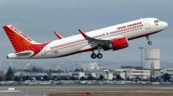 Buntut Kasus Penumpang Mabuk Kencingi Lansia di Pesawat, Maskapai Ini Tuai Kecaman