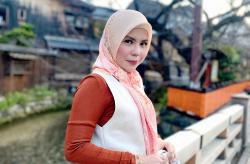 Mengenal Yumera, Hijab Premium dari Gorontalo yang Terinspirasi Motif Karawo