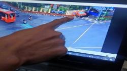 Aksi Pencurian Barikade Besi Milik Dishub Solo Terekam CCTV