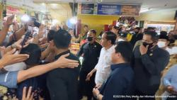 Di Hadapan Warga Riau, Jokowi Sebut Erick Thohir Menteri Andalan