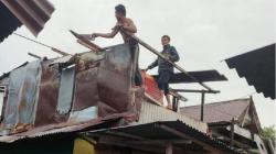 10 Rumah Rusak akibat Puting Beliung di Makassar, Warga Lihat Angin Berputar