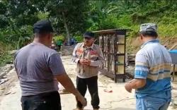  Mamuju Tengah Diterjang Angin Kencang, Rumah Warga 11 Desa Rusak <