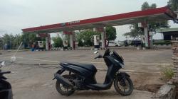 Diduga Pertalite Tercampur Air, Puluhan Motor Mogok usai Isi BBM di SPBU Karawang 